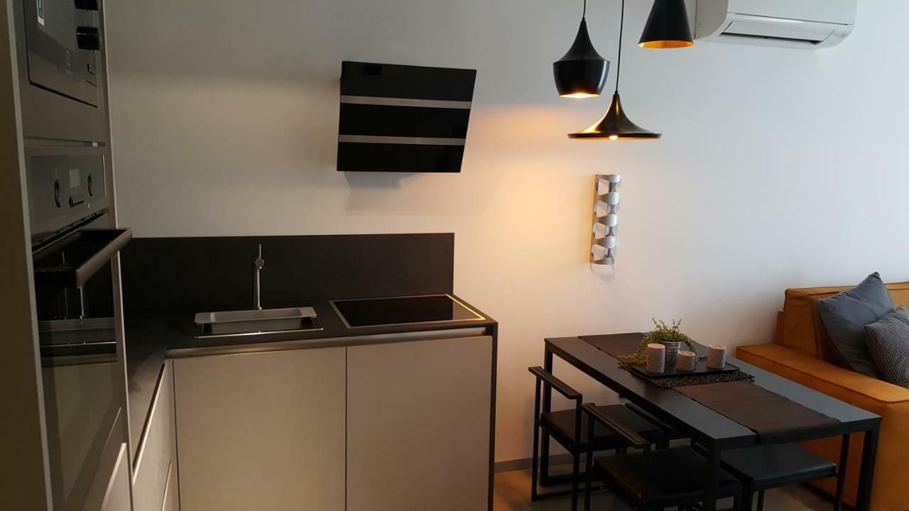 Apartman Vip, With Free Garage Parking Pula Exterior photo