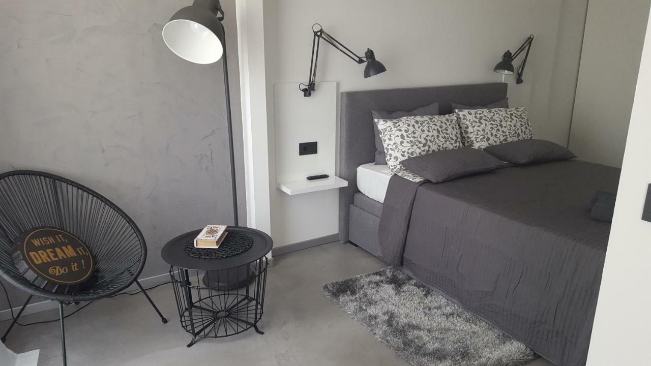 Apartman Vip, With Free Garage Parking Pula Exterior photo