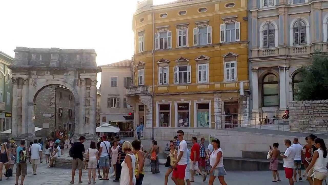 Apartman Vip, With Free Garage Parking Pula Exterior photo