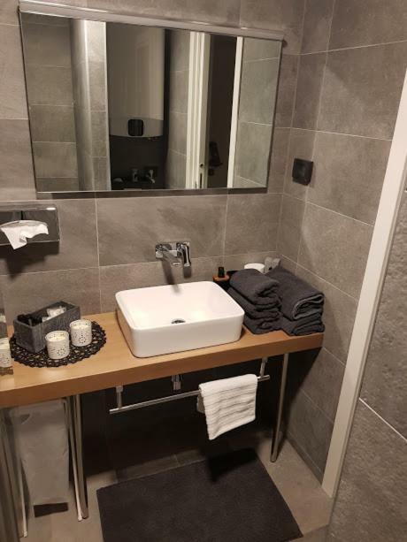 Apartman Vip, With Free Garage Parking Pula Exterior photo