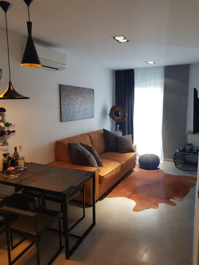 Apartman Vip, With Free Garage Parking Pula Exterior photo