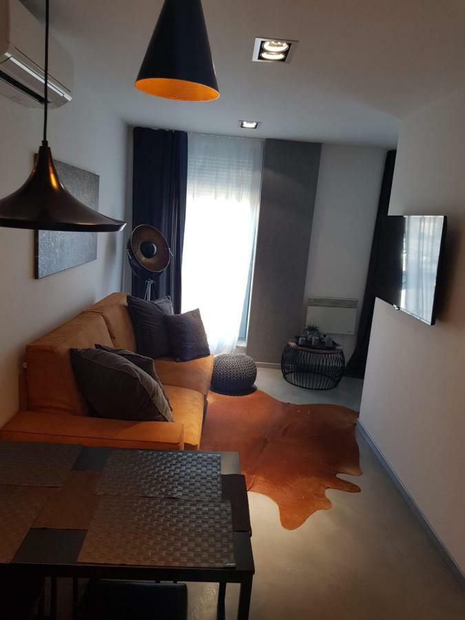 Apartman Vip, With Free Garage Parking Pula Exterior photo